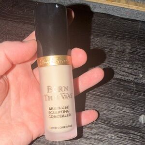 Too Faced Born This Way Sculpting Concealer - never used